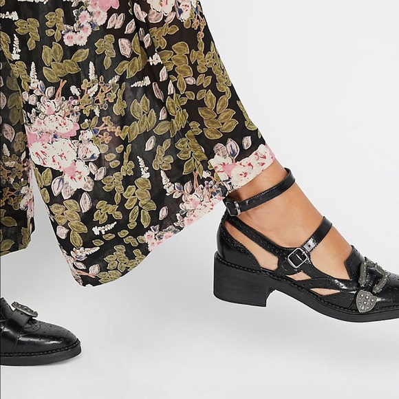 Free People Black Thunderbird Oxford 